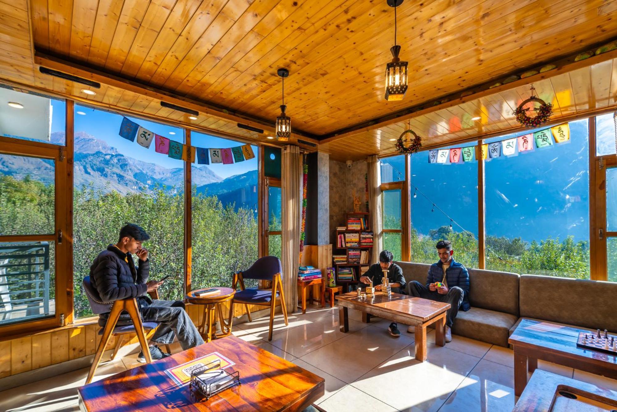 Hotel The 14 Gables, A Boutique - Pet Friendly Manali (Himachal Pradesh)